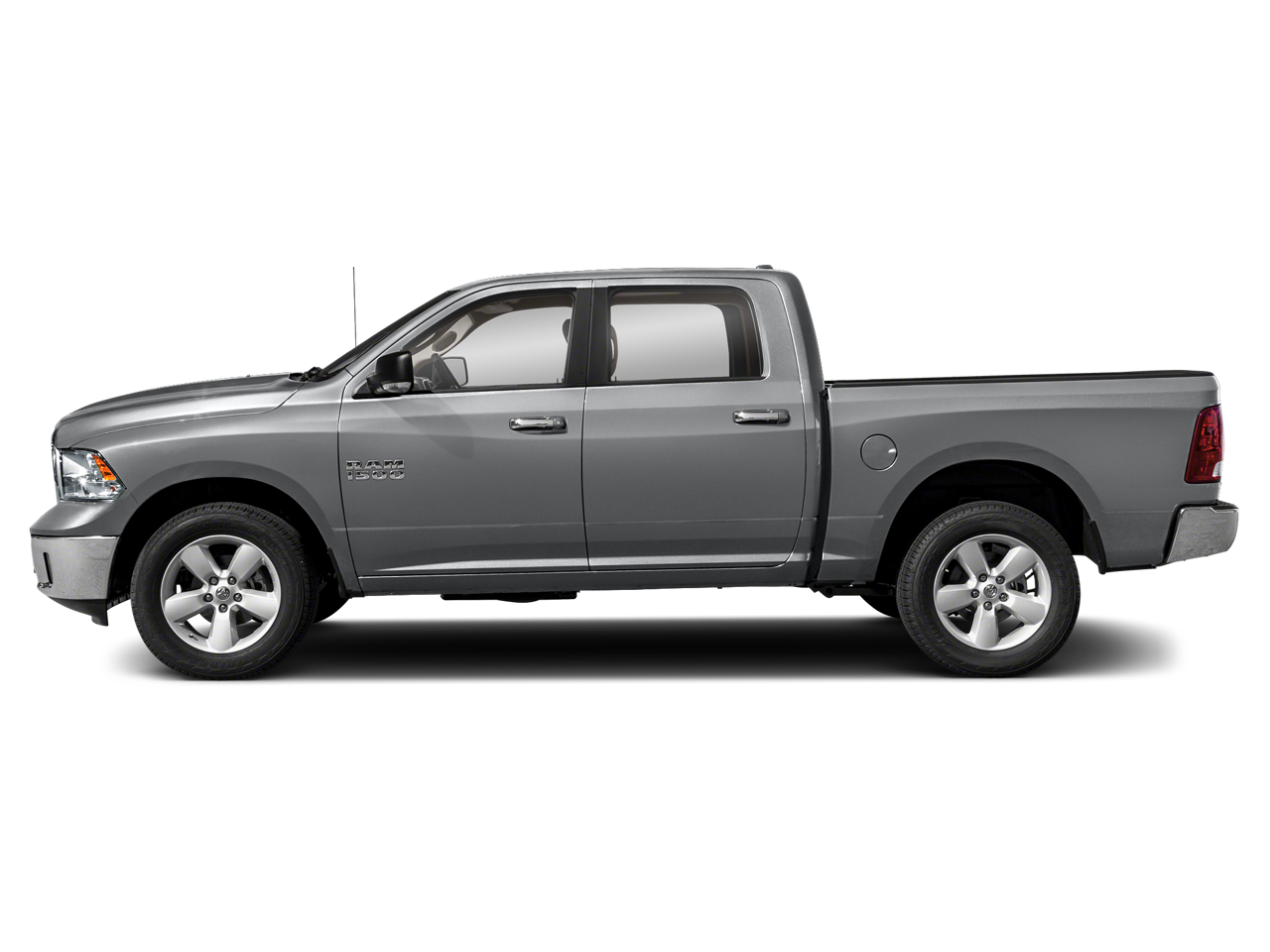 2022 RAM 1500 Classic SLT Crew Cab 4x2 5'7' Box