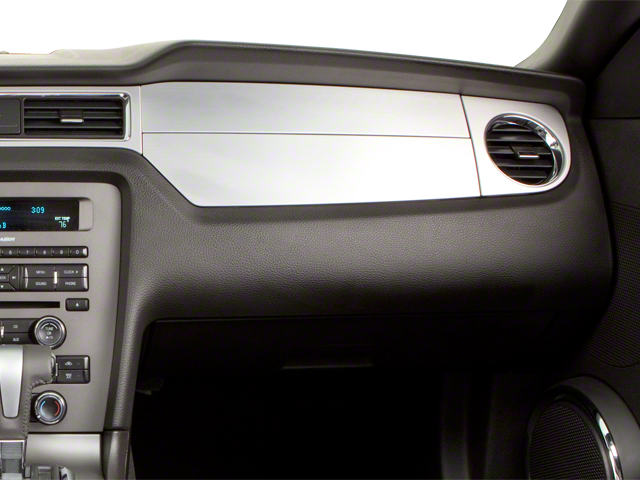 2011 Ford Mustang V6