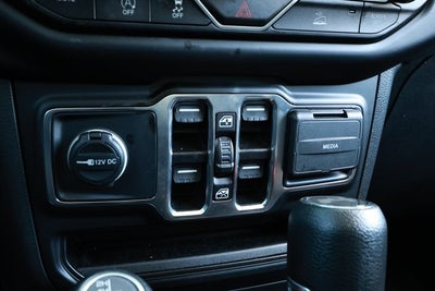 2023 Jeep Wrangler 4-Door Sahara 4x4