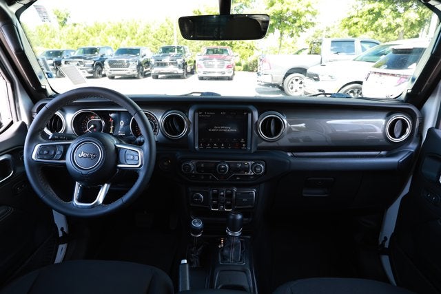 2023 Jeep Wrangler 4-Door Sahara 4x4