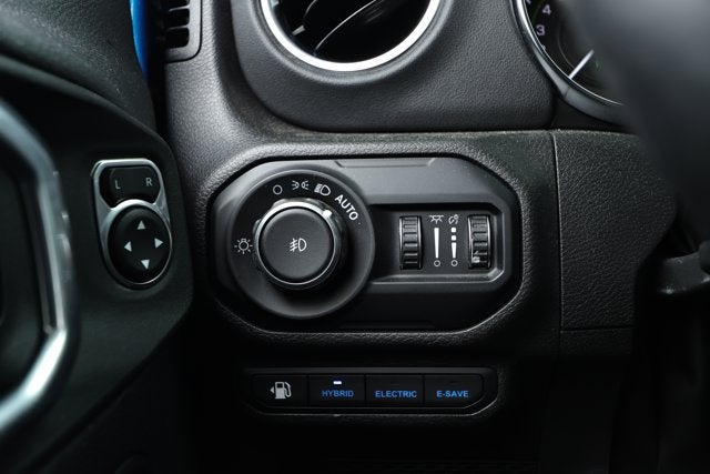 2022 Jeep Wrangler 4xe Unlimited Sahara 4x4