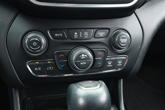 2022 Jeep Cherokee Latitude Lux 4x4
