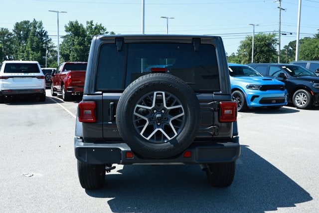 2025 Jeep Wrangler 4-Door Sahara 4x4