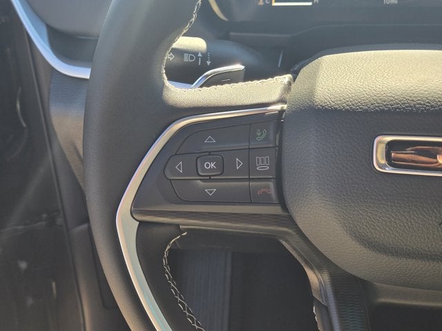 2025 Jeep Grand Cherokee GRAND CHEROKEE LAREDO X 4X2