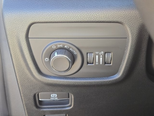 2025 Jeep Grand Cherokee GRAND CHEROKEE LAREDO X 4X2