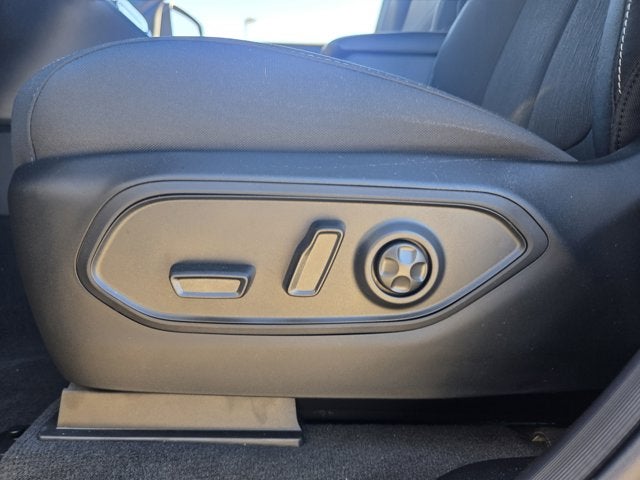 2025 Jeep Grand Cherokee GRAND CHEROKEE LAREDO X 4X2