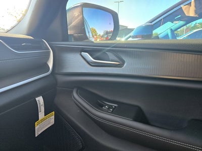 2025 Jeep Grand Cherokee GRAND CHEROKEE LAREDO X 4X2