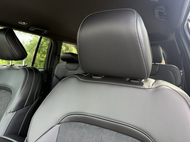 2025 Jeep Grand Cherokee GRAND CHEROKEE ALTITUDE 4X2