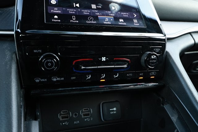 2023 Jeep Grand Cherokee Laredo 4x2