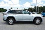 2023 Jeep Grand Cherokee Laredo 4x2