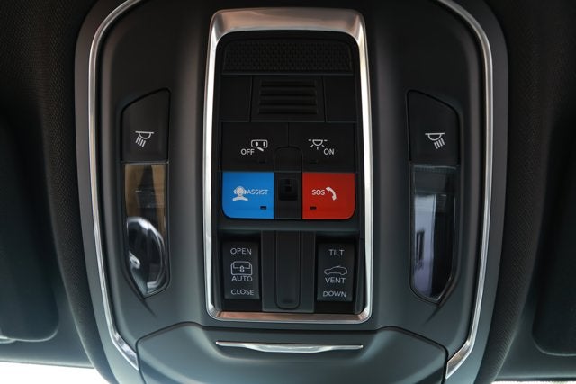 2025 Jeep Grand Cherokee GRAND CHEROKEE LAREDO X 4X2