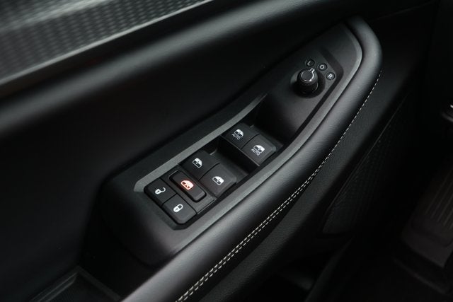 2025 Jeep Grand Cherokee GRAND CHEROKEE LAREDO X 4X2