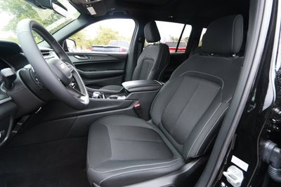 2025 Jeep Grand Cherokee GRAND CHEROKEE LAREDO X 4X2