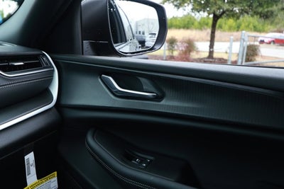 2025 Jeep Grand Cherokee GRAND CHEROKEE LAREDO X 4X2