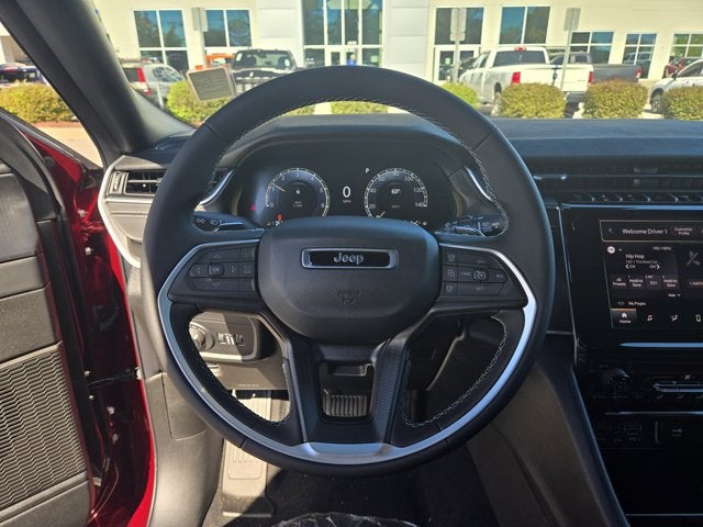 2025 Jeep Grand Cherokee GRAND CHEROKEE LAREDO X 4X2