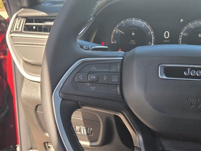 2025 Jeep Grand Cherokee GRAND CHEROKEE LAREDO X 4X2