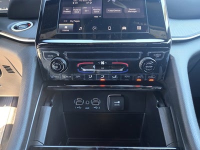 2025 Jeep Grand Cherokee GRAND CHEROKEE LAREDO X 4X2