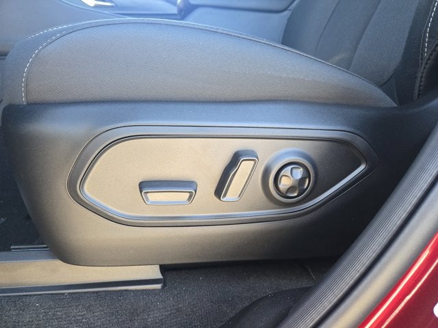 2025 Jeep Grand Cherokee GRAND CHEROKEE LAREDO X 4X2