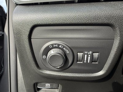 2025 Jeep Grand Cherokee GRAND CHEROKEE ALTITUDE 4X2