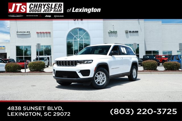 2023 Jeep Grand Cherokee Laredo 4x2