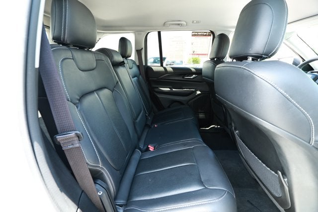 2023 Jeep Grand Cherokee Laredo 4x2