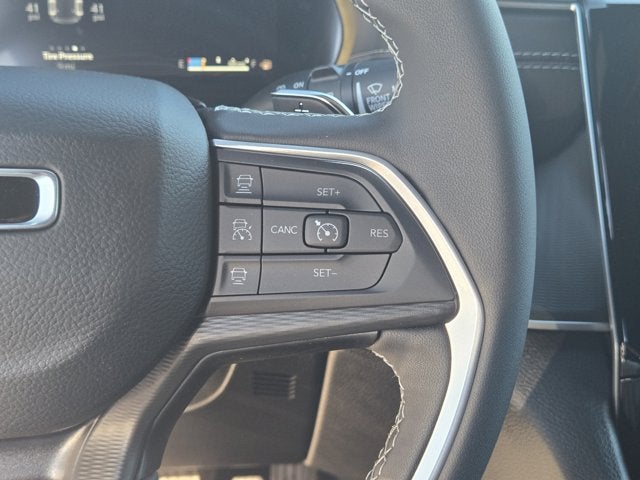 2025 Jeep Grand Cherokee GRAND CHEROKEE LAREDO X 4X2