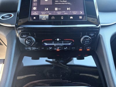 2025 Jeep Grand Cherokee GRAND CHEROKEE LAREDO X 4X2