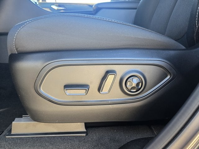 2025 Jeep Grand Cherokee GRAND CHEROKEE LAREDO X 4X2