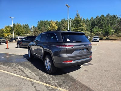2025 Jeep Grand Cherokee GRAND CHEROKEE LAREDO X 4X2