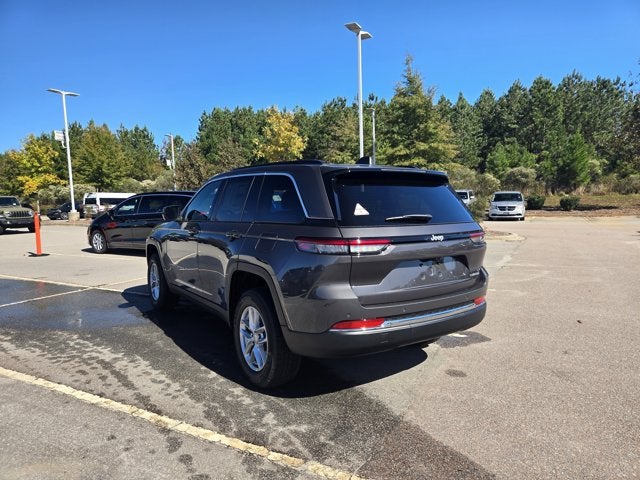 2025 Jeep Grand Cherokee GRAND CHEROKEE LAREDO X 4X2