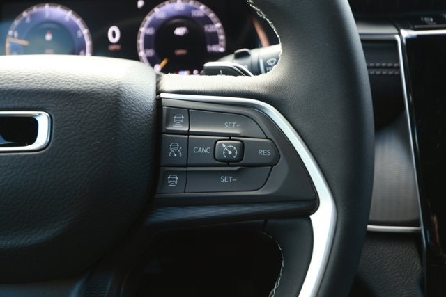 2025 Jeep Grand Cherokee GRAND CHEROKEE LAREDO X 4X2