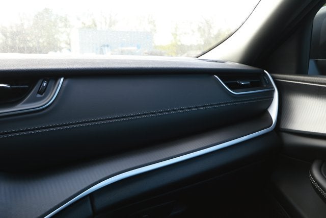 2025 Jeep Grand Cherokee GRAND CHEROKEE LAREDO X 4X2