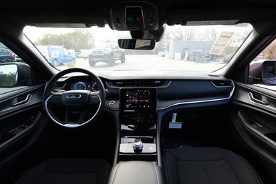 2025 Jeep Grand Cherokee GRAND CHEROKEE LAREDO X 4X2