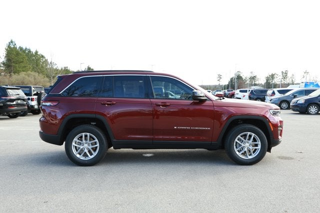 2025 Jeep Grand Cherokee GRAND CHEROKEE LAREDO X 4X2