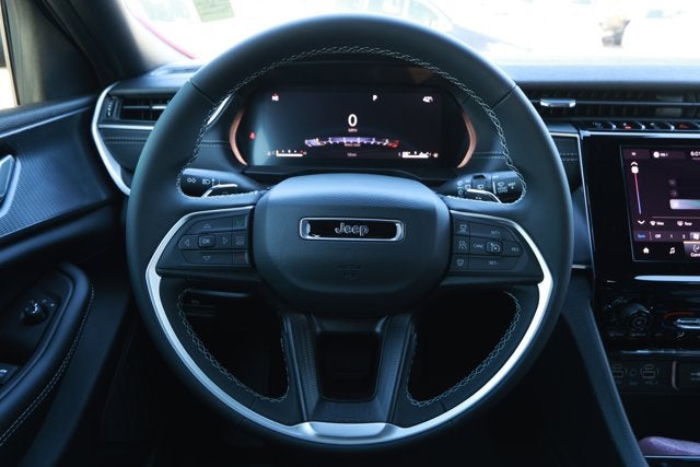 2025 Jeep Grand Cherokee GRAND CHEROKEE LAREDO X 4X2