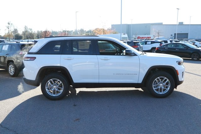 2025 Jeep Grand Cherokee GRAND CHEROKEE LAREDO X 4X2