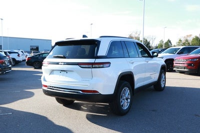 2025 Jeep Grand Cherokee GRAND CHEROKEE LAREDO X 4X2