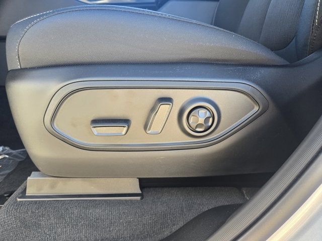 2025 Jeep Grand Cherokee GRAND CHEROKEE LAREDO X 4X2