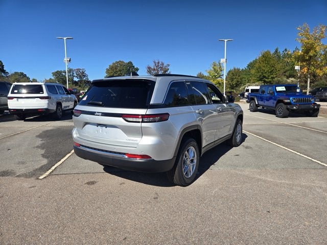 2025 Jeep Grand Cherokee GRAND CHEROKEE LAREDO X 4X2