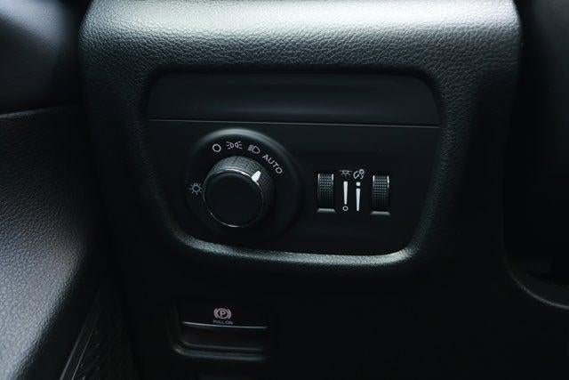 2025 Jeep Grand Cherokee GRAND CHEROKEE LAREDO X 4X2