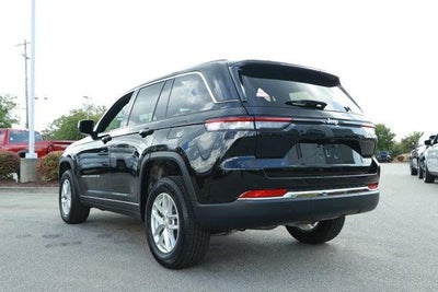 2025 Jeep Grand Cherokee GRAND CHEROKEE LAREDO X 4X2