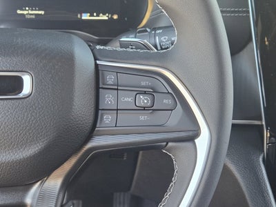 2025 Jeep Grand Cherokee GRAND CHEROKEE LAREDO X 4X2