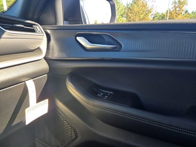 2025 Jeep Grand Cherokee GRAND CHEROKEE LAREDO X 4X2