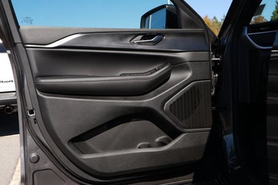 2025 Jeep Grand Cherokee GRAND CHEROKEE LAREDO X 4X2