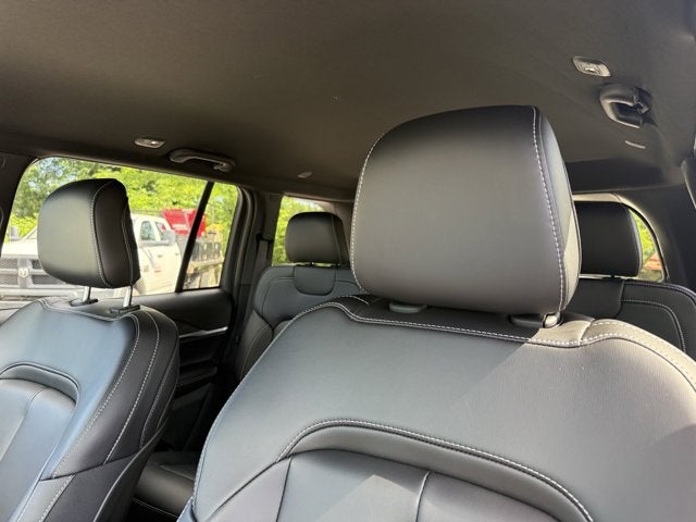 2025 Jeep Grand Cherokee GRAND CHEROKEE LIMITED 4X2