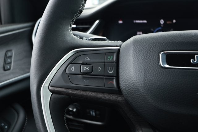 2025 Jeep Grand Cherokee Limited 4x2