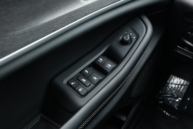 2025 Jeep Grand Cherokee Limited 4x2