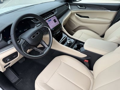 2025 Jeep Grand Cherokee GRAND CHEROKEE LIMITED 4X2