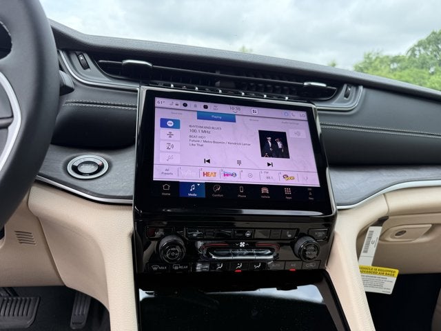 2025 Jeep Grand Cherokee GRAND CHEROKEE LIMITED 4X2