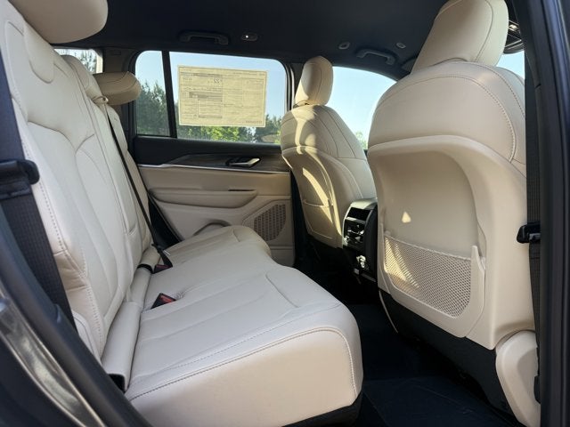 2025 Jeep Grand Cherokee GRAND CHEROKEE LIMITED 4X2